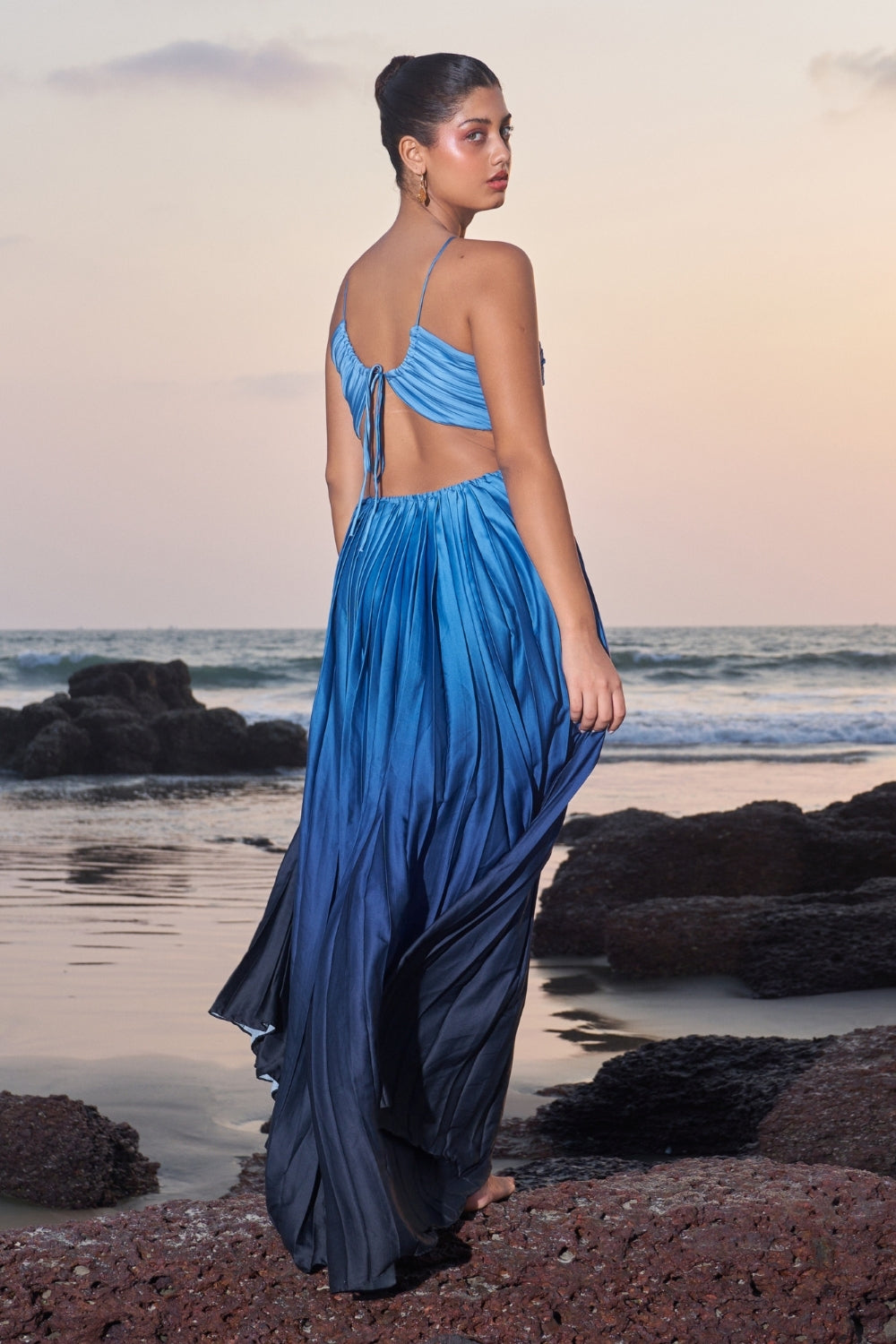 Blue Hour Muse Ivory Rose