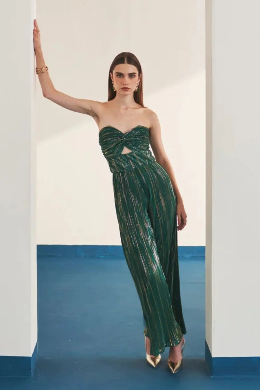 Emerald Eclipse Ivory Rose