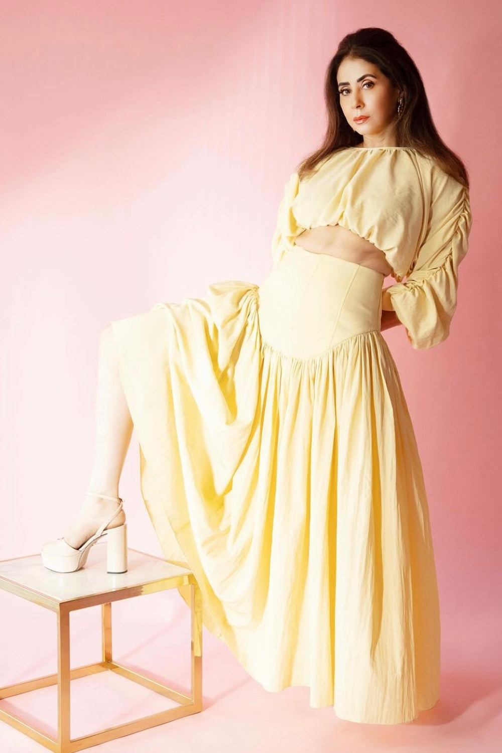 The Sunlit Drift Set As Seen On Urmila Matondkar Ivoryrose.in