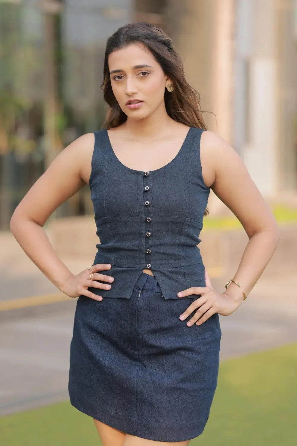 Aashi Adani In Our Obsidian Grace Ivory Rose