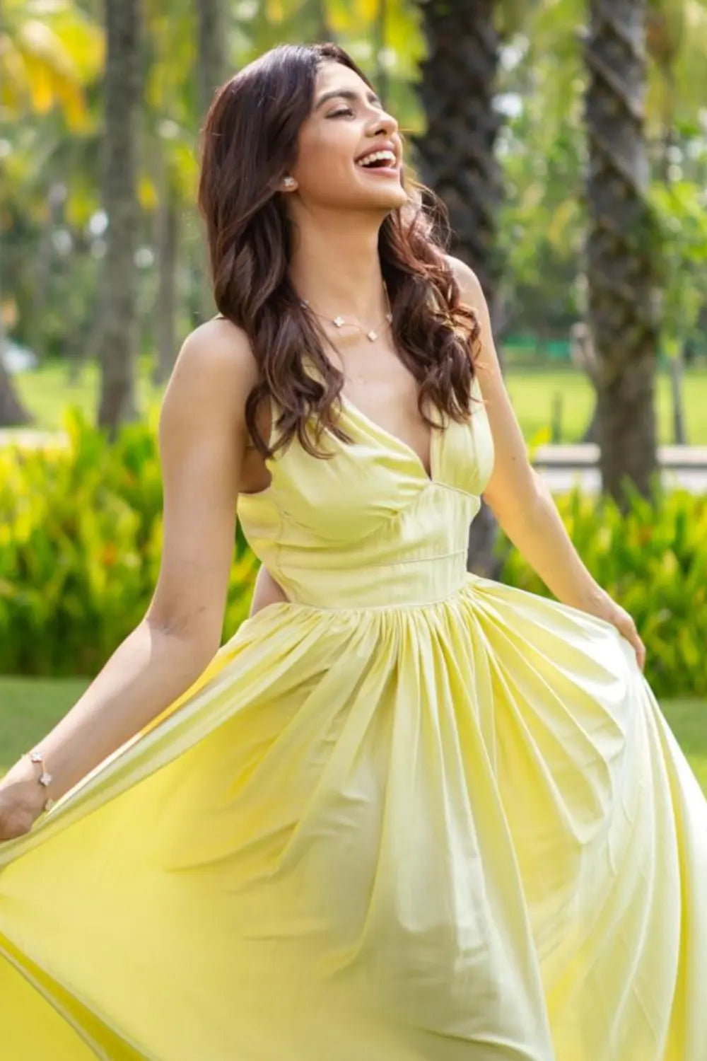Kashika Kapoor In Our Golden Zest Ivory Rose