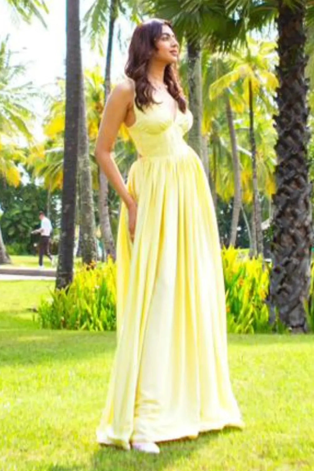 Kashika Kapoor In Our Golden Zest Ivory Rose