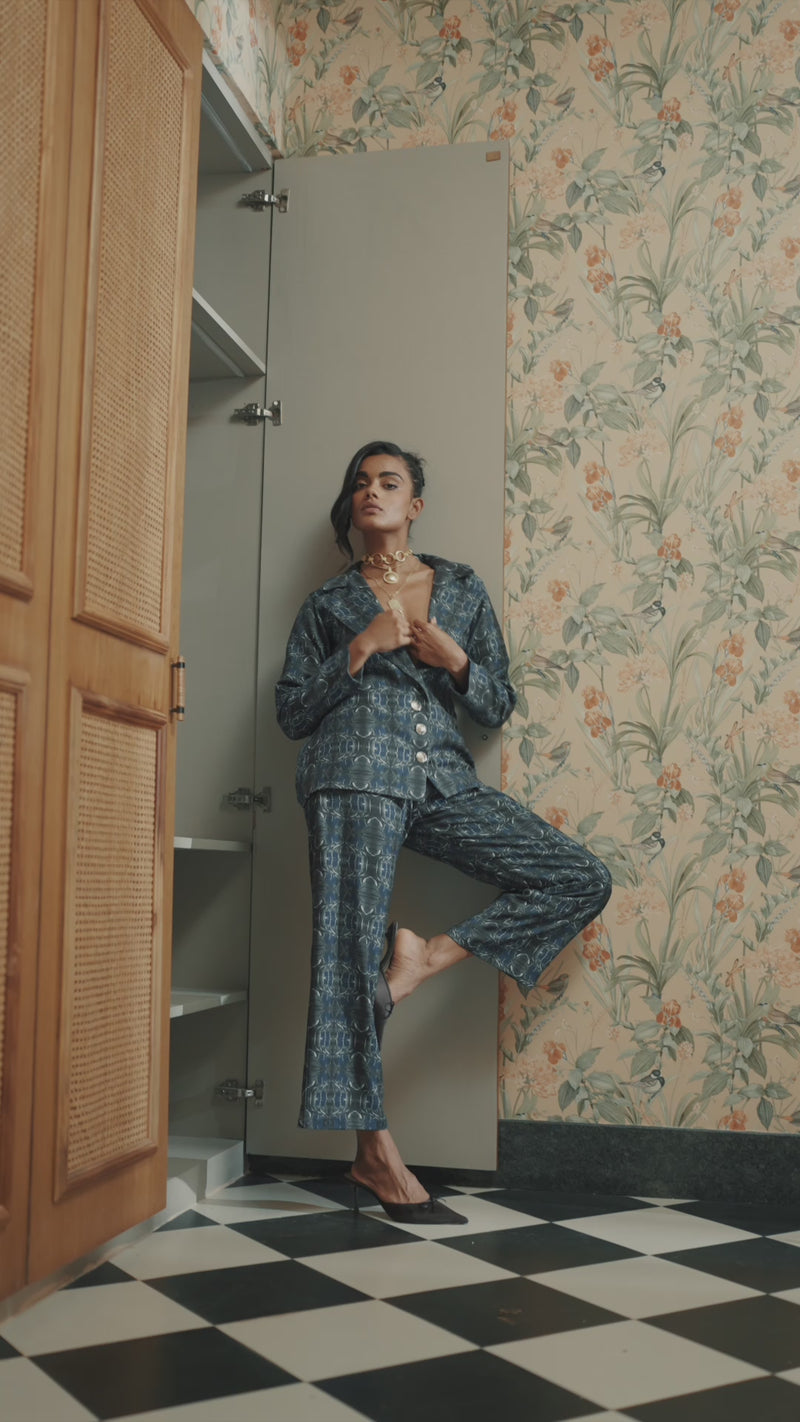 UGC — Nashville Night Power Suit